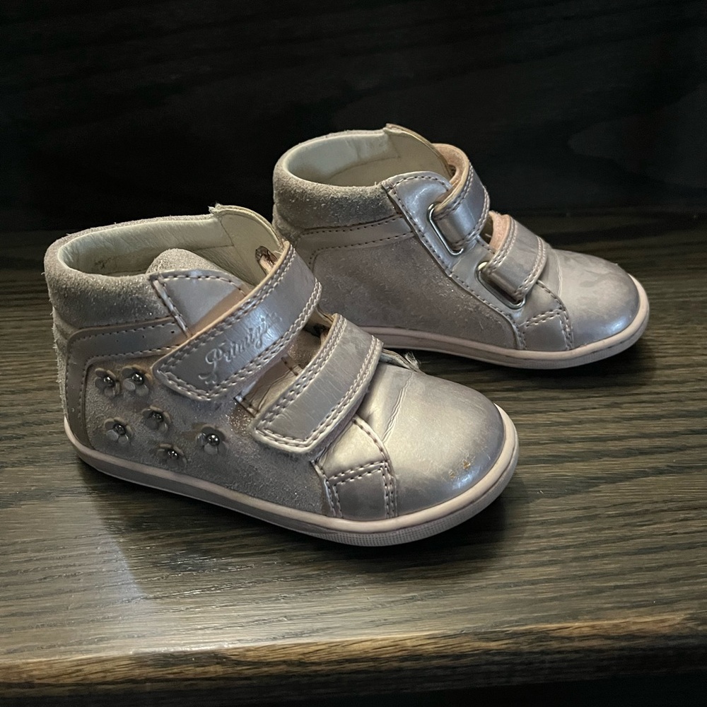 Primigi Italian made toddler shoes sz 7.5 VGUC